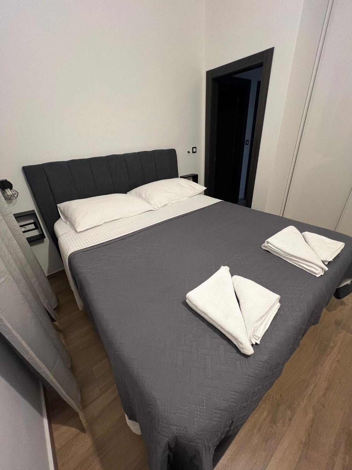 Apartmani Karla Paklenica Starigrad Paklenica Zewnętrze zdjęcie