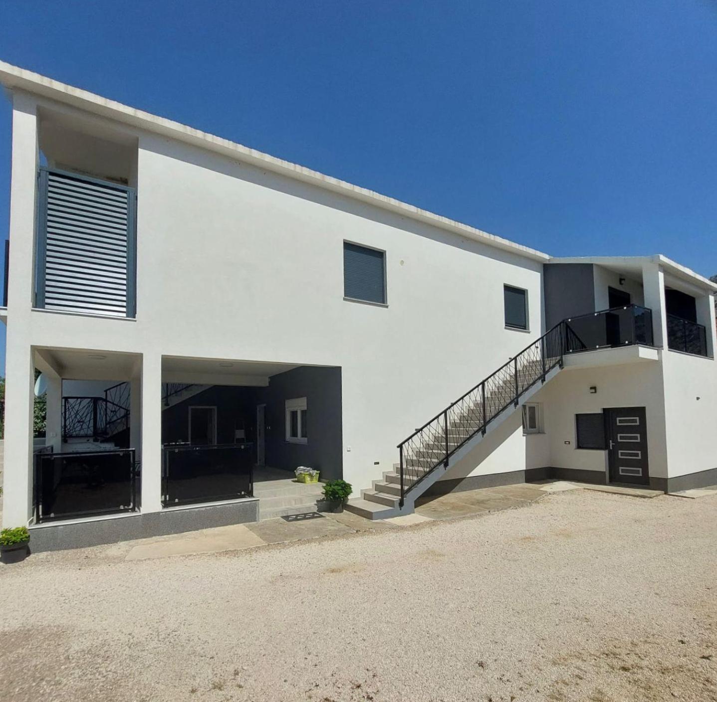 Apartmani Karla Paklenica Starigrad Paklenica Zewnętrze zdjęcie