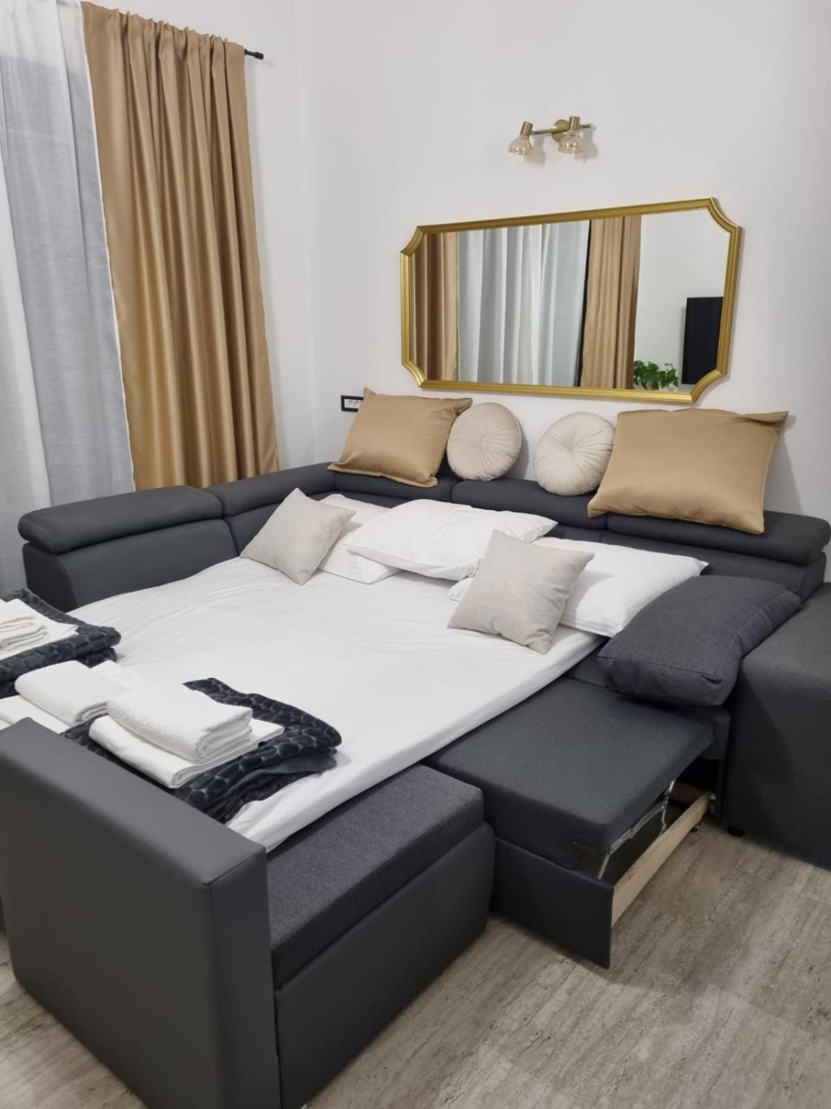 Apartmani Karla Paklenica Starigrad Paklenica Zewnętrze zdjęcie